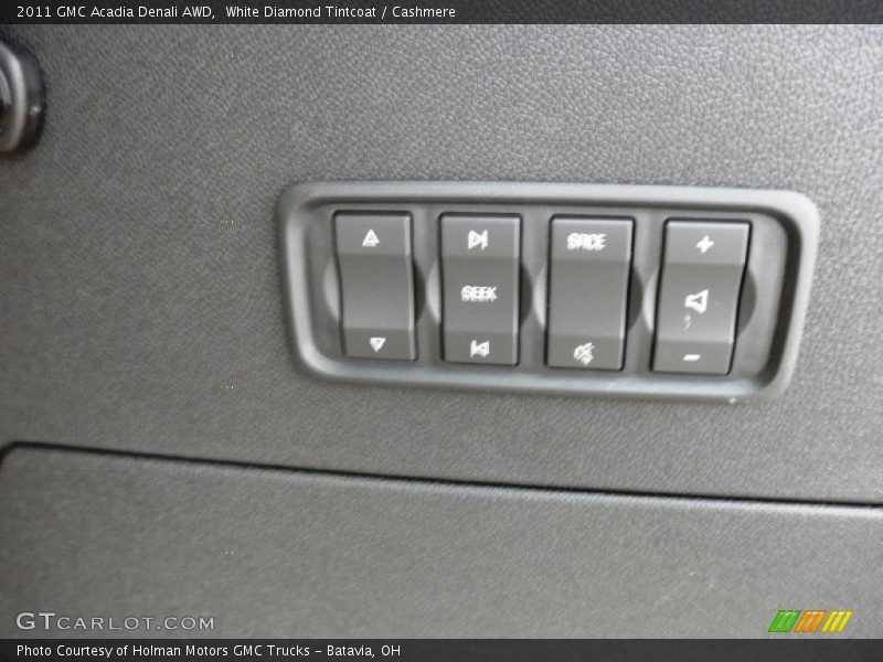 White Diamond Tintcoat / Cashmere 2011 GMC Acadia Denali AWD