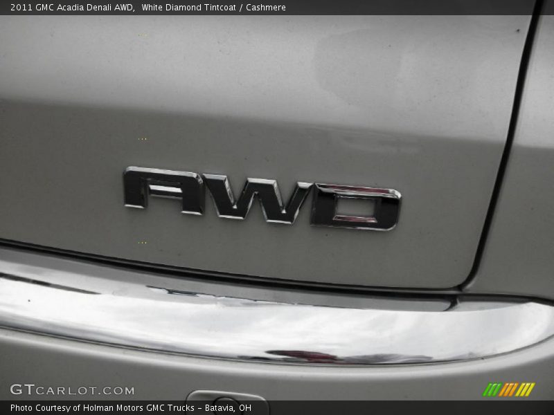 White Diamond Tintcoat / Cashmere 2011 GMC Acadia Denali AWD