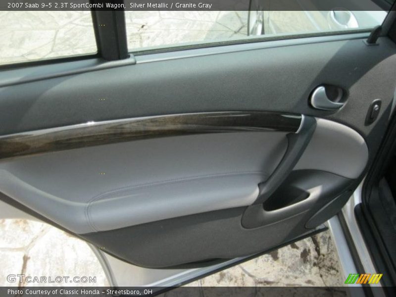 Door Panel of 2007 9-5 2.3T SportCombi Wagon