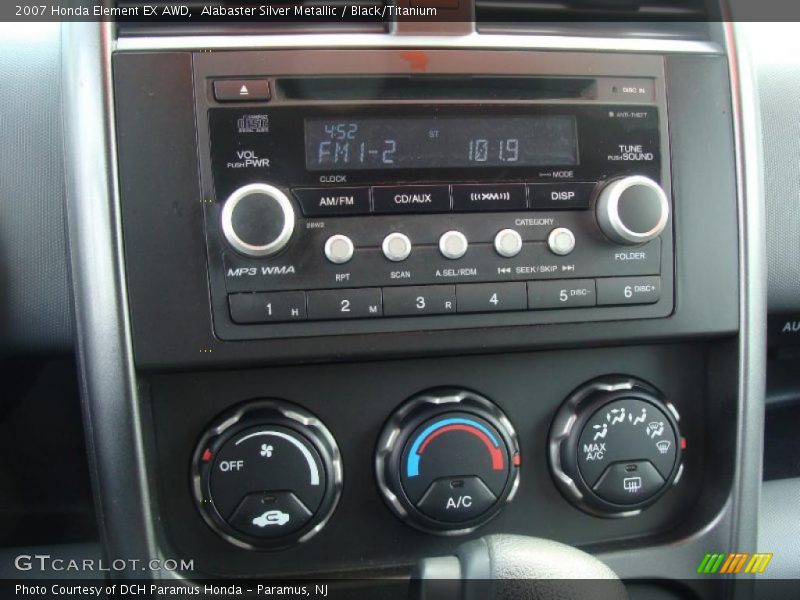 Alabaster Silver Metallic / Black/Titanium 2007 Honda Element EX AWD