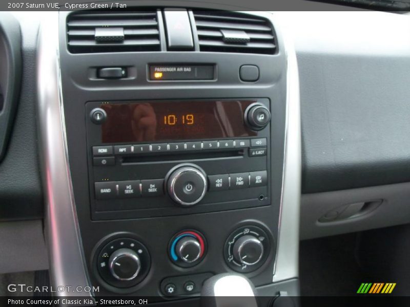 Cypress Green / Tan 2007 Saturn VUE