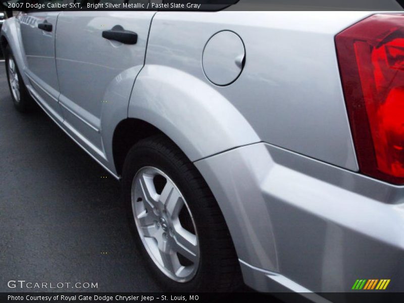 Bright Silver Metallic / Pastel Slate Gray 2007 Dodge Caliber SXT