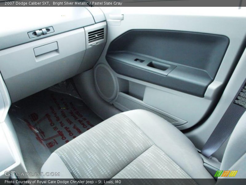 Bright Silver Metallic / Pastel Slate Gray 2007 Dodge Caliber SXT