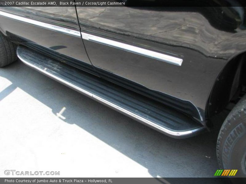 Black Raven / Cocoa/Light Cashmere 2007 Cadillac Escalade AWD