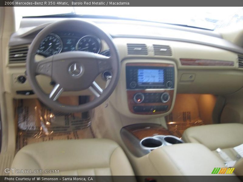 Barolo Red Metallic / Macadamia 2006 Mercedes-Benz R 350 4Matic