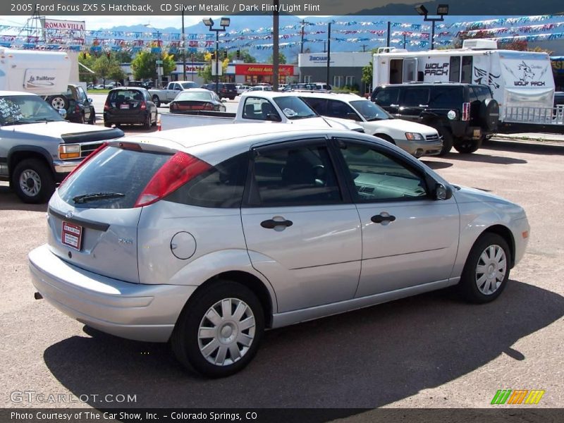 CD Silver Metallic / Dark Flint/Light Flint 2005 Ford Focus ZX5 S Hatchback