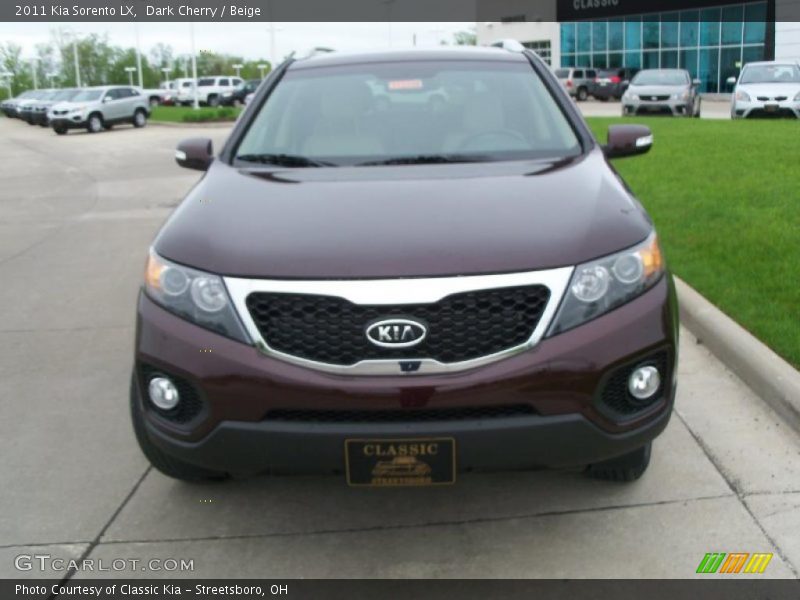 Dark Cherry / Beige 2011 Kia Sorento LX