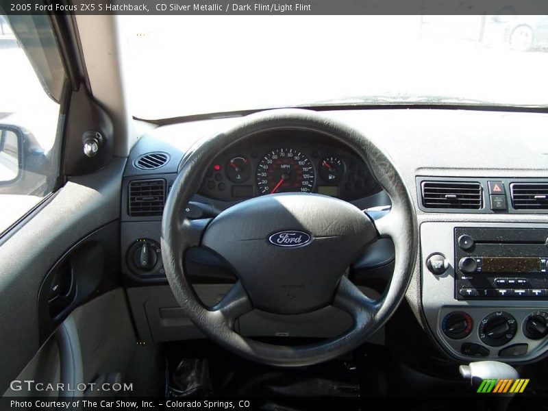 CD Silver Metallic / Dark Flint/Light Flint 2005 Ford Focus ZX5 S Hatchback