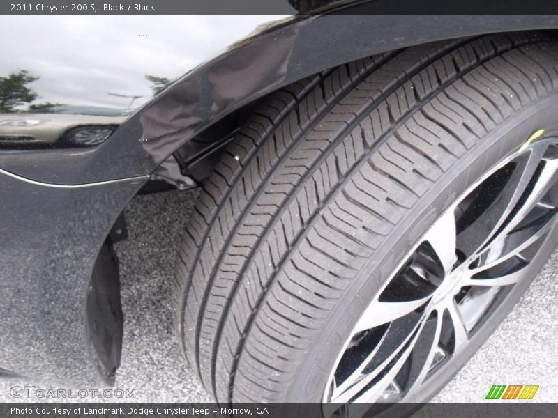 Black / Black 2011 Chrysler 200 S