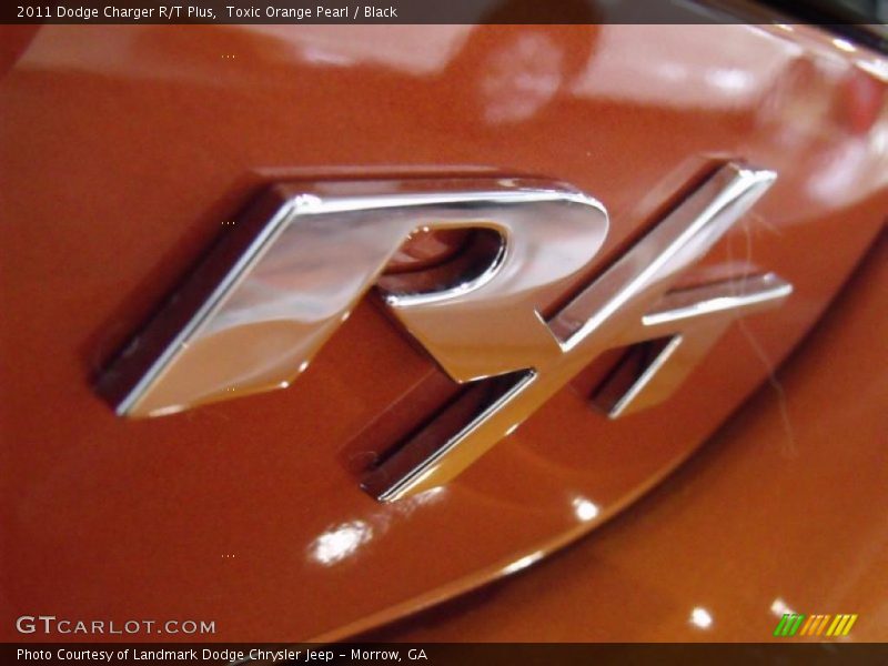 Toxic Orange Pearl / Black 2011 Dodge Charger R/T Plus