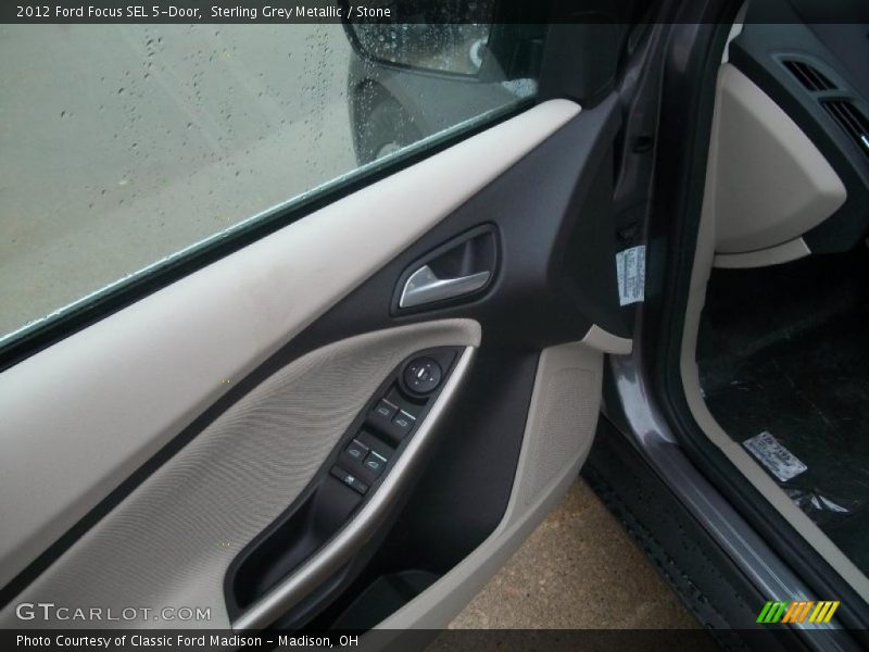 Sterling Grey Metallic / Stone 2012 Ford Focus SEL 5-Door
