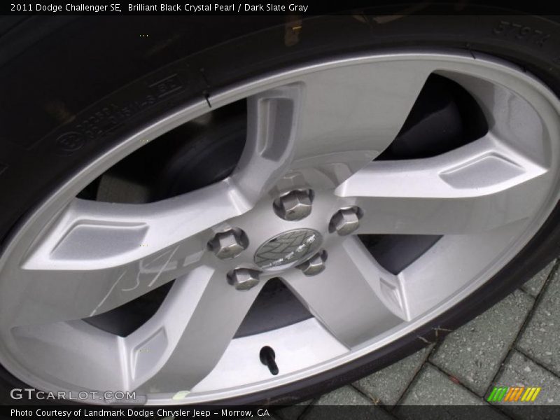 Brilliant Black Crystal Pearl / Dark Slate Gray 2011 Dodge Challenger SE