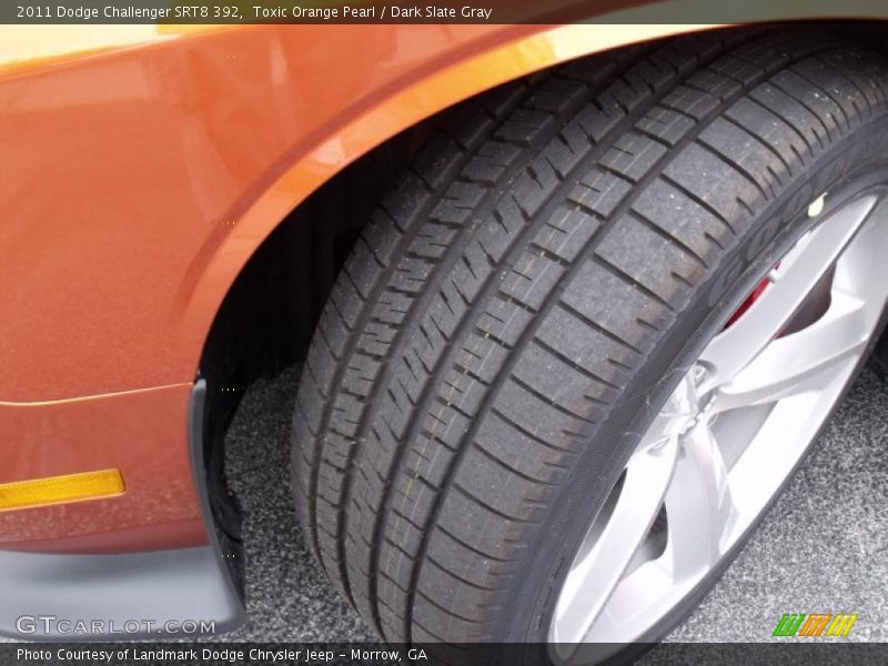 Toxic Orange Pearl / Dark Slate Gray 2011 Dodge Challenger SRT8 392