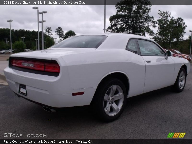 Bright White / Dark Slate Gray 2011 Dodge Challenger SE