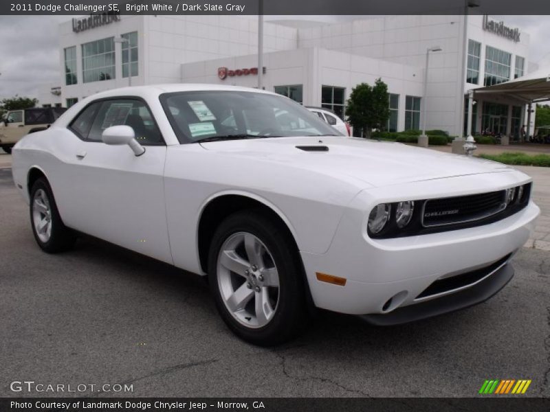 Bright White / Dark Slate Gray 2011 Dodge Challenger SE