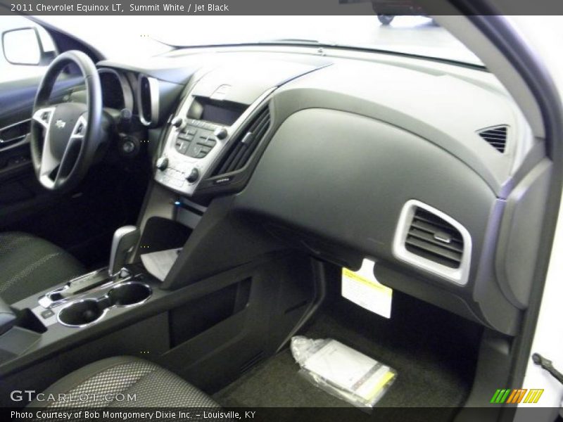Summit White / Jet Black 2011 Chevrolet Equinox LT