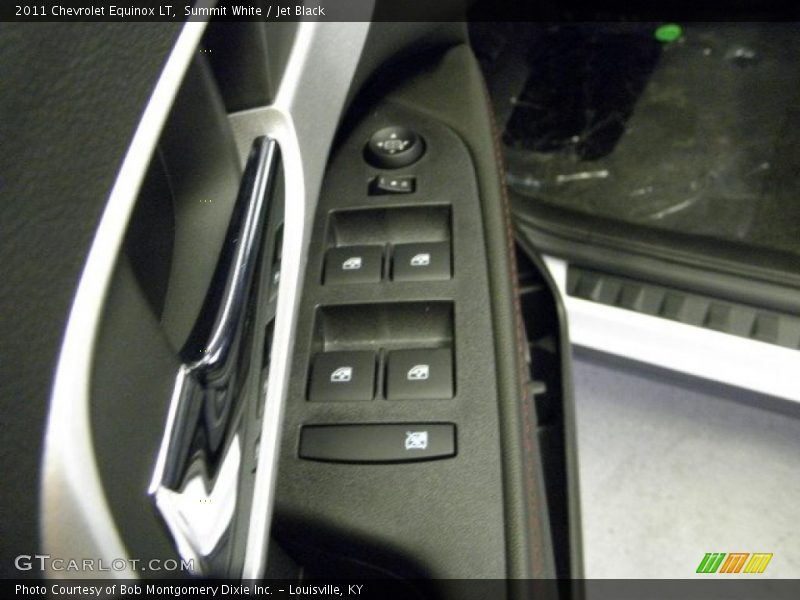 Summit White / Jet Black 2011 Chevrolet Equinox LT