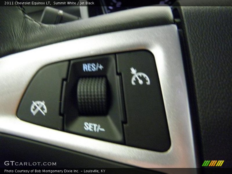 Summit White / Jet Black 2011 Chevrolet Equinox LT