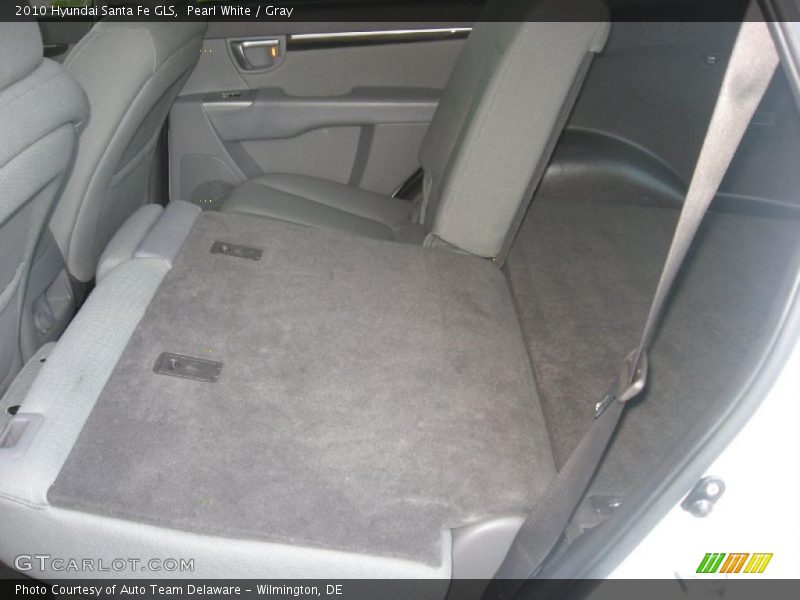 Pearl White / Gray 2010 Hyundai Santa Fe GLS