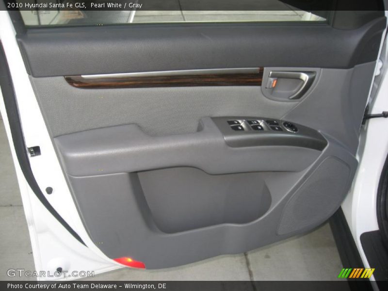 Pearl White / Gray 2010 Hyundai Santa Fe GLS