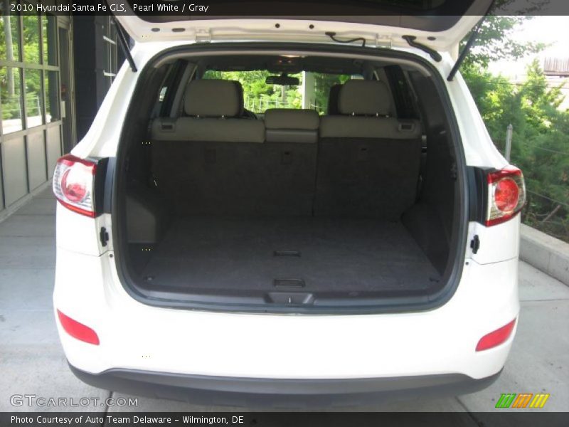 Pearl White / Gray 2010 Hyundai Santa Fe GLS
