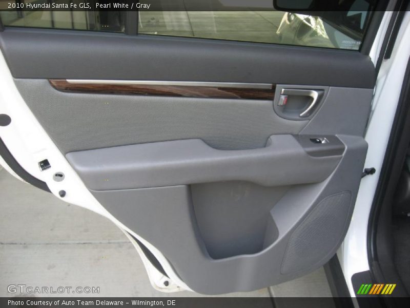 Pearl White / Gray 2010 Hyundai Santa Fe GLS