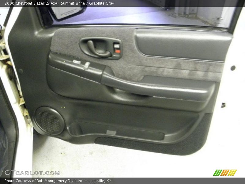 Summit White / Graphite Gray 2000 Chevrolet Blazer LS 4x4