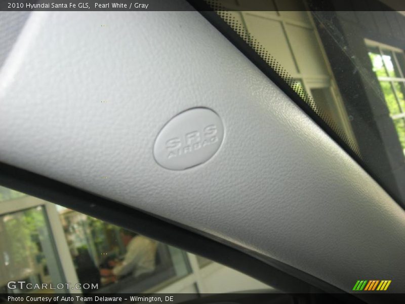 Pearl White / Gray 2010 Hyundai Santa Fe GLS