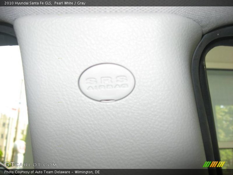 Pearl White / Gray 2010 Hyundai Santa Fe GLS