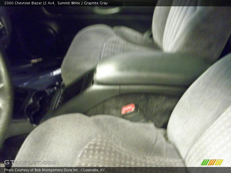 Summit White / Graphite Gray 2000 Chevrolet Blazer LS 4x4