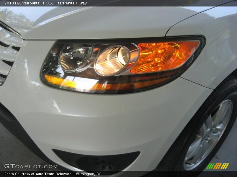 Pearl White / Gray 2010 Hyundai Santa Fe GLS