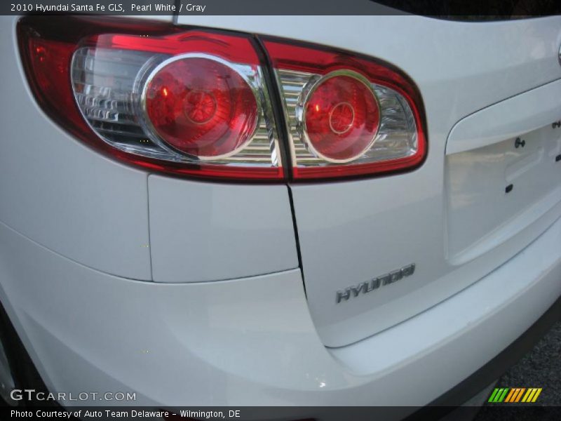 Pearl White / Gray 2010 Hyundai Santa Fe GLS