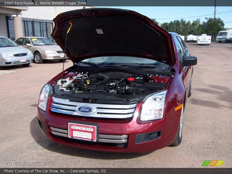 Merlot Metallic / Light Stone 2007 Ford Fusion S