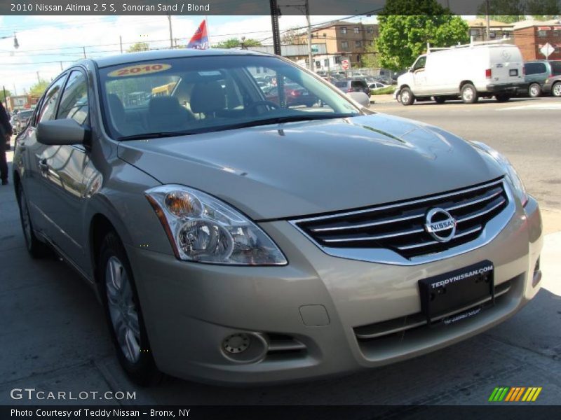 Sonoran Sand / Blond 2010 Nissan Altima 2.5 S