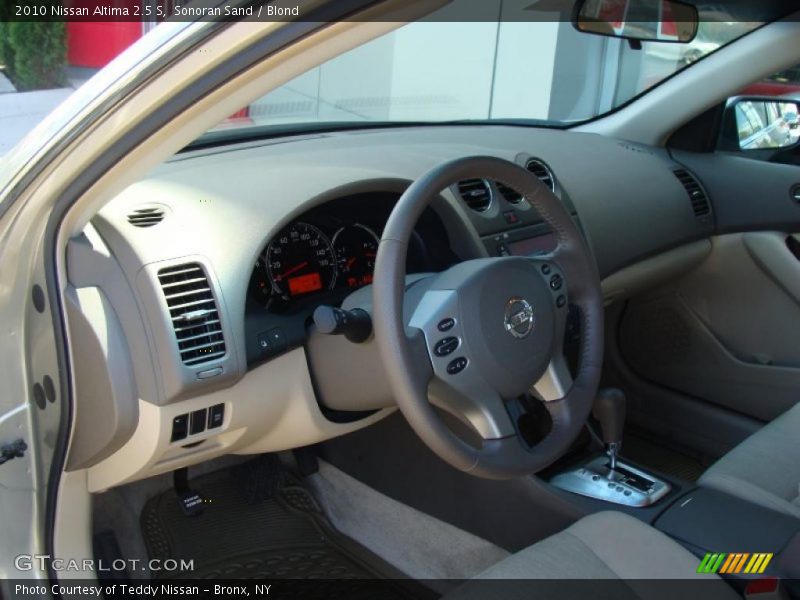 Sonoran Sand / Blond 2010 Nissan Altima 2.5 S