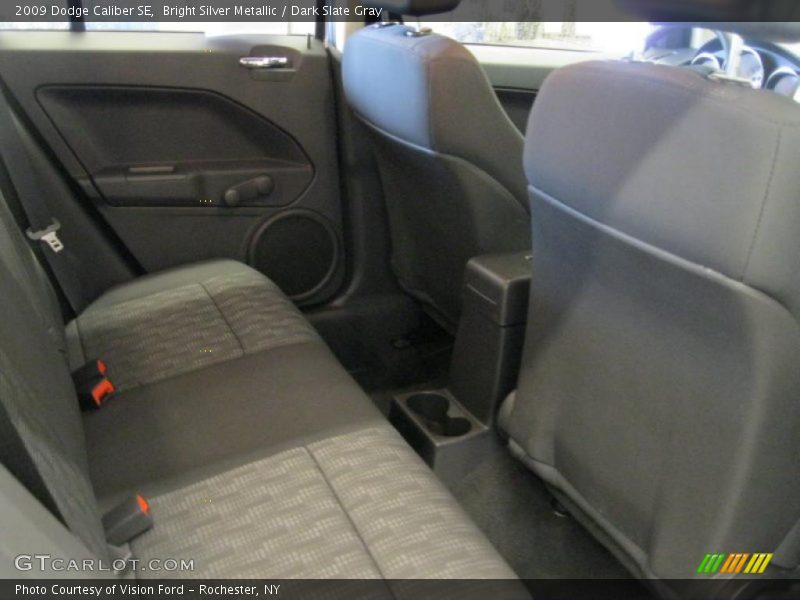 Bright Silver Metallic / Dark Slate Gray 2009 Dodge Caliber SE