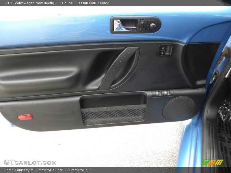Door Panel of 2010 New Beetle 2.5 Coupe