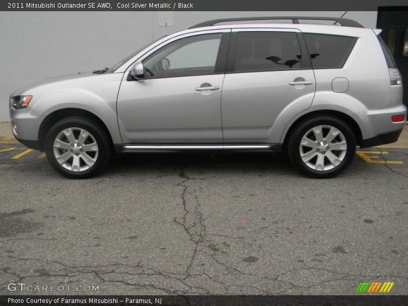  2011 Outlander SE AWD Cool Silver Metallic