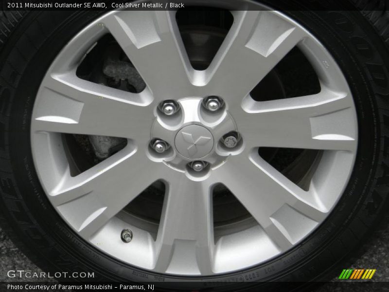  2011 Outlander SE AWD Wheel