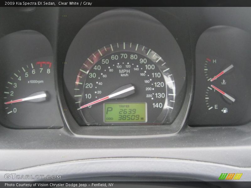Clear White / Gray 2009 Kia Spectra EX Sedan