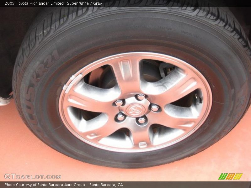 Super White / Gray 2005 Toyota Highlander Limited
