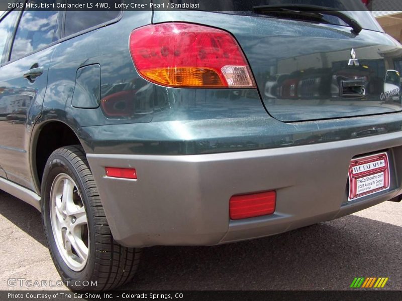 Lofty Green Pearl / Sandblast 2003 Mitsubishi Outlander LS 4WD