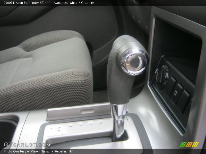 Avalanche White / Graphite 2006 Nissan Pathfinder SE 4x4