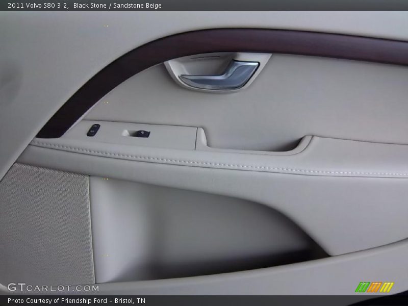 Black Stone / Sandstone Beige 2011 Volvo S80 3.2