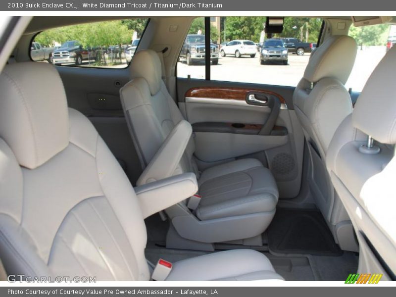 White Diamond Tricoat / Titanium/Dark Titanium 2010 Buick Enclave CXL