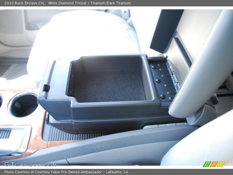 White Diamond Tricoat / Titanium/Dark Titanium 2010 Buick Enclave CXL