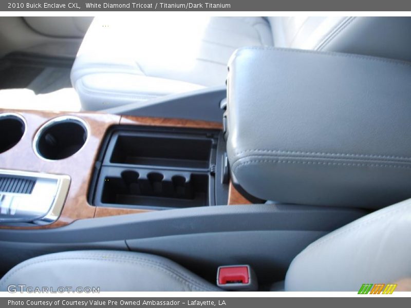 White Diamond Tricoat / Titanium/Dark Titanium 2010 Buick Enclave CXL