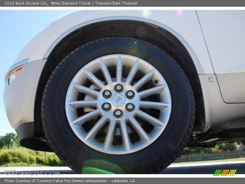 White Diamond Tricoat / Titanium/Dark Titanium 2010 Buick Enclave CXL