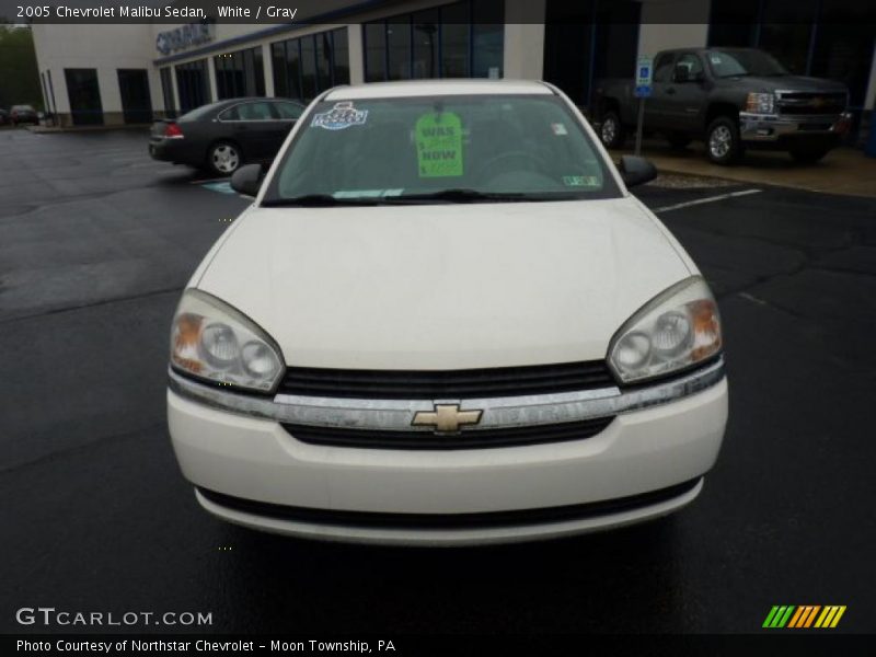 White / Gray 2005 Chevrolet Malibu Sedan