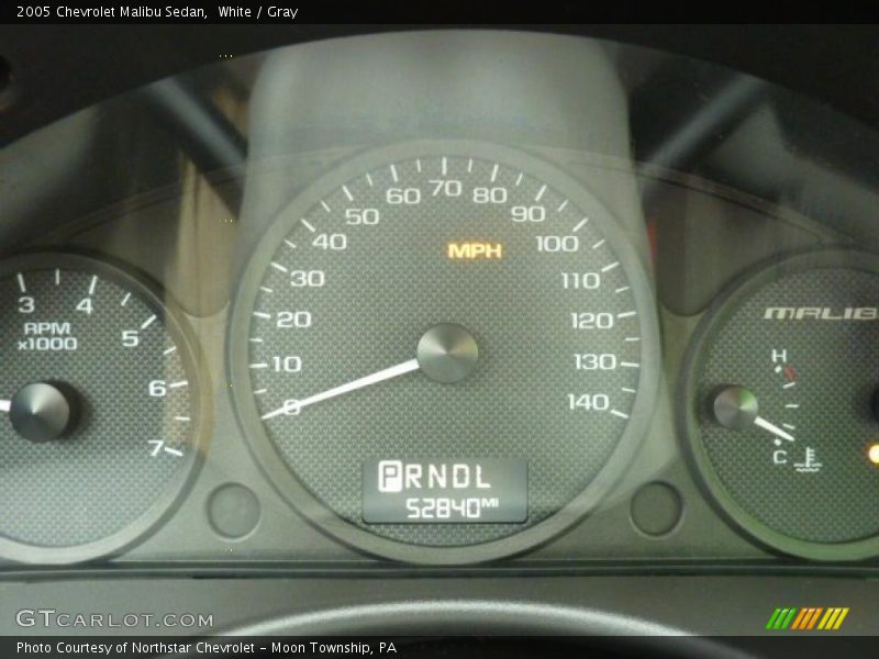 White / Gray 2005 Chevrolet Malibu Sedan